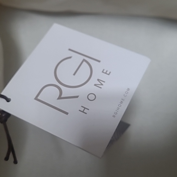 *Scalloped Wire Storage Basket - Picture 10 of 10